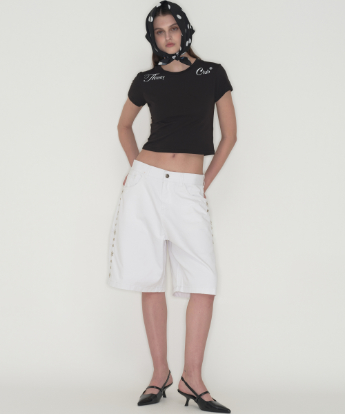 THIRSTYCLUB(サースティークラブ)の「Side studded bermuda pants - White (Unisex)(その他パンツ・レディース・その他・1/2)」の4枚目の写真