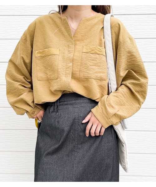 Q(キュー)の「スエードタッチオーバーシャツ(シャツ/ブラウス・レディース・マスタード/ブラック/ライトオリーブ・MEDIUM)」の16枚目の写真