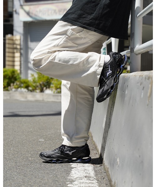 MIZUNO（ミズノ　）の「MIZUNO WAVE PROPHECY LS -KICKS LAB. EXCLUSIVE- / ミズノ ウエーブ プロフェシー LS / D1GA333712（スニーカー・メンズ・ブラック・27.5cm/28cm/28.5cm/29cm/25cm/25.5cm/26cm/26.5cm/27cm）」の7枚目の写真