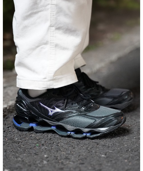 MIZUNO（ミズノ　）の「MIZUNO WAVE PROPHECY LS -KICKS LAB. EXCLUSIVE- / ミズノ ウエーブ プロフェシー LS / D1GA333712（スニーカー・メンズ・ブラック・27.5cm/28cm/28.5cm/29cm/25cm/25.5cm/26cm/26.5cm/27cm）」の17枚目の写真