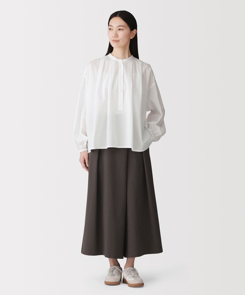 無印良品(ムジルシリョウヒン)の「婦人 まっすぐ仕立てたブラウス(シャツ/ブラウス・レディース・ホワイト/ブラック/ダークネイビー・S-M/L-XL)」の4枚目の写真