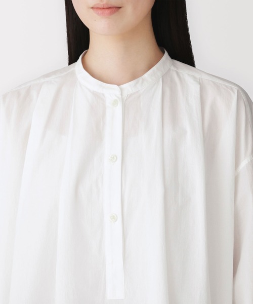 無印良品(ムジルシリョウヒン)の「婦人 まっすぐ仕立てたブラウス(シャツ/ブラウス・レディース・ホワイト/ブラック/ダークネイビー・S-M/L-XL)」の7枚目の写真
