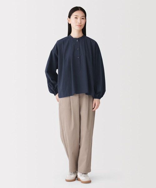 無印良品(ムジルシリョウヒン)の「婦人 まっすぐ仕立てたブラウス(シャツ/ブラウス・レディース・ホワイト/ブラック/ダークネイビー・S-M/L-XL)」の14枚目の写真