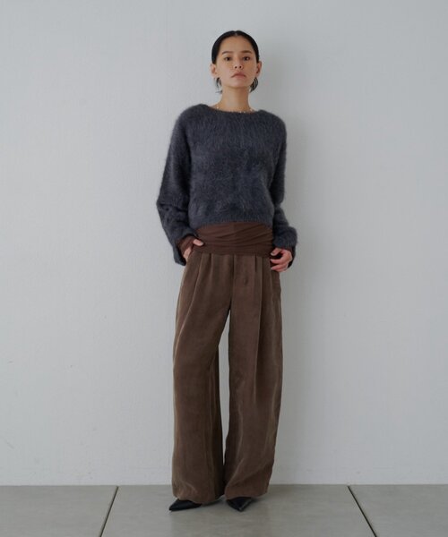 SHENERY(シーナリー)の「ファーカシミヤ2WAYヘンリーニット(ニット/セーター・レディース・チャコールグレー/オフホワイト/ブルー系その他/キャメル・FREE)」の9枚目の写真