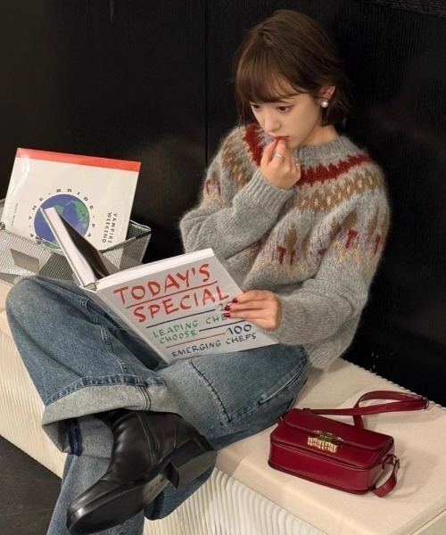 SHERU(シェル)の「レトロノルディック柄シャギーニット(ニット/セーター・レディース・グレー/ネイビー・M)」の19枚目の写真