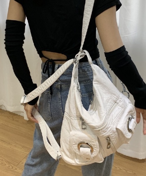 lulufa（ルルファ）の「メタルリングマルチポケット2WAYショルダーバッグ（ショルダーバッグ・レディース・ホワイト/ブラック・FREE）」の16枚目の写真