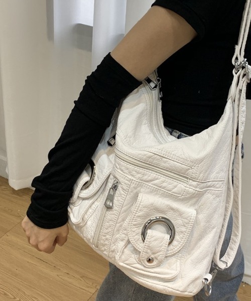 lulufa（ルルファ）の「メタルリングマルチポケット2WAYショルダーバッグ（ショルダーバッグ・レディース・ホワイト/ブラック・FREE）」の19枚目の写真