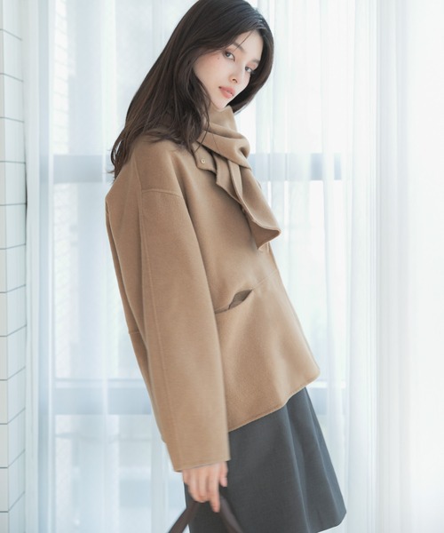 URBAN RESEARCH ROSSO WOMEN(アーバンリサーチ ロッソ)の「カシミヤビーバーストール付ノーカラーコート(その他アウター・レディース・ブラック/キャメル・FREE)」の21枚目の写真