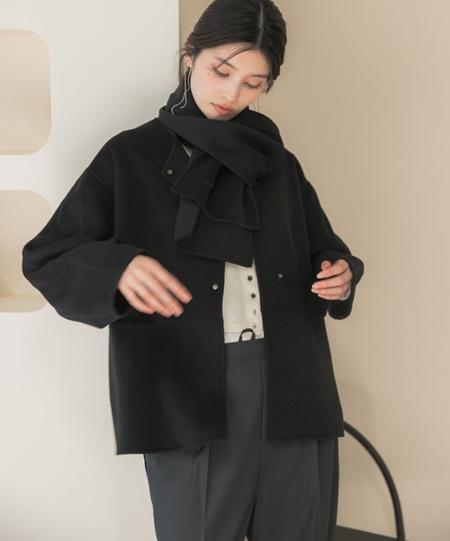URBAN RESEARCH ROSSO WOMEN(アーバンリサーチ ロッソ)の「カシミヤビーバーストール付ノーカラーコート(その他アウター・レディース・ブラック/キャメル・FREE)」の12枚目の写真