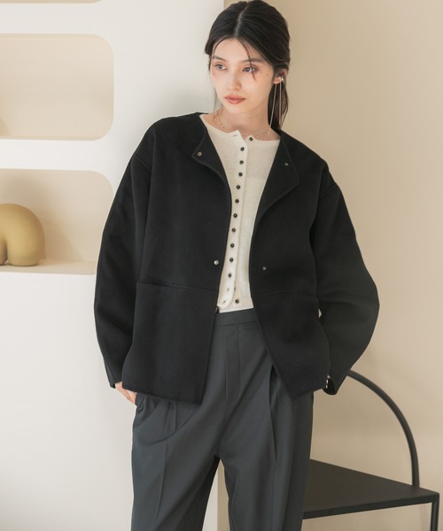 URBAN RESEARCH ROSSO WOMEN(アーバンリサーチ ロッソ)の「カシミヤビーバーストール付ノーカラーコート(その他アウター・レディース・ブラック/キャメル・FREE)」の17枚目の写真