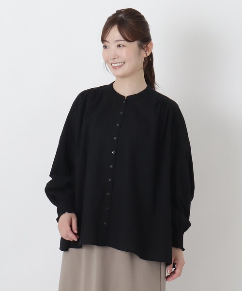 one'sterrace(ワンズテラス)の「袖シャーリングコットンブラウス(シャツ/ブラウス・レディース・ネイビー系5/ブラック系8/キャメル・02)」の1枚目の写真