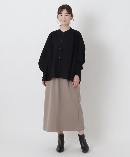 one'sterrace(ワンズテラス)の「袖シャーリングコットンブラウス(シャツ/ブラウス・レディース・ネイビー系5/ブラック系8/キャメル・02)」の12枚目の写真