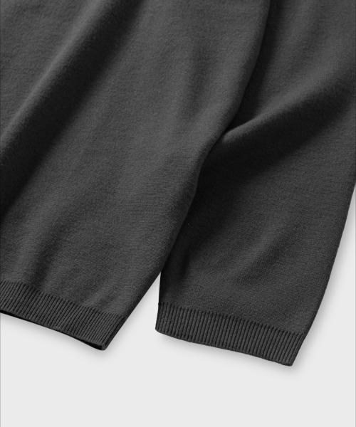 NONBLANK(ノンブランク)の「モックネックニット_ダークグレー(ニット/セーター・メンズ・グレー・M/L/XL)」の4枚目の写真