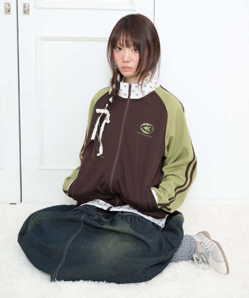 Video Jockey（ビデオジョッキー）の「MILKY WAY ワッフル トラックジャケット [オリーブグリーン]（ナイロンジャケット・レディース・オリーブ・FREE）」の4枚目の写真