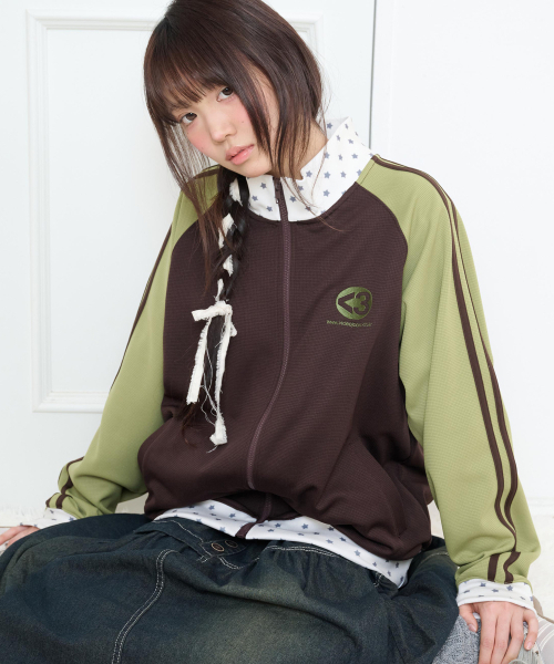 Video Jockey（ビデオジョッキー）の「MILKY WAY ワッフル トラックジャケット [オリーブグリーン]（ナイロンジャケット・レディース・オリーブ・FREE）」の5枚目の写真