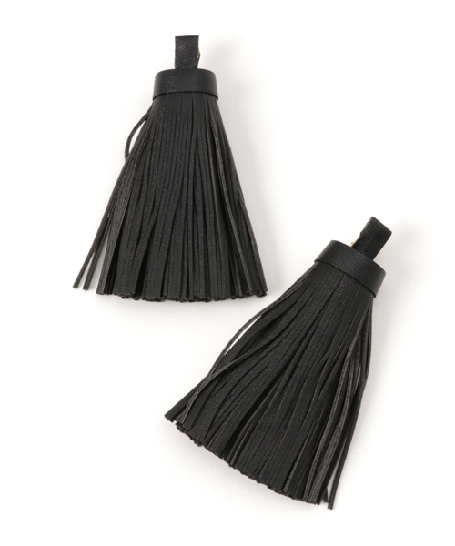 SMELLY（スメリー）の「SMELLY ビッグフリンジイヤリング（イヤリング・レディース・ボルドー/ブラック/カーキ・ONE）」の2枚目の写真