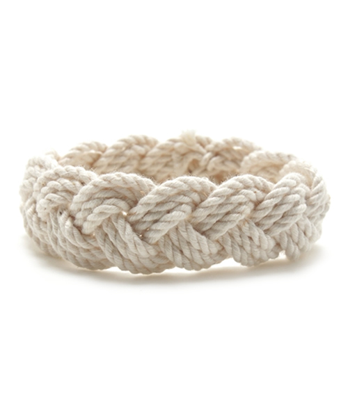 BEAMS(ビームス)の「NANTUCKET KNOTWORKS / 3ロープブレスレット(ブレスレット・メンズ・ナチュラル・MEDIUM/LARGE)」の2枚目の写真