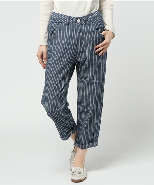 LBC（エルビーシー）の「ストライプボーイズクロップドパンツ     （その他パンツ・レディース・ライトブルー/ブルー・LARGE/SMALL/MEDIUM）」の2枚目の写真