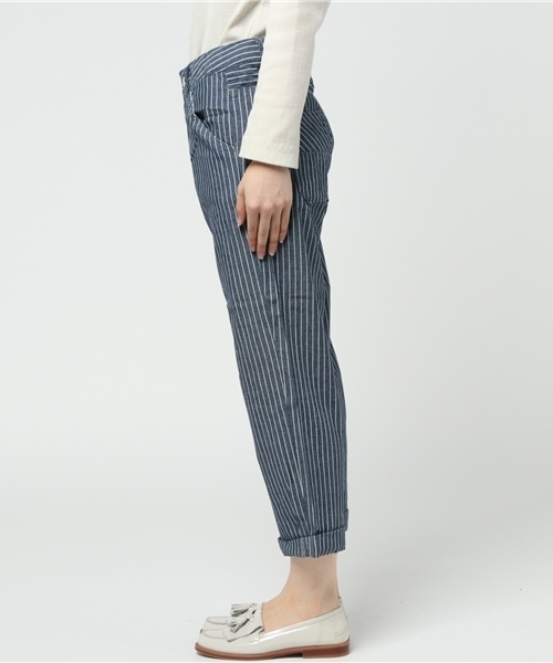 LBC（エルビーシー）の「ストライプボーイズクロップドパンツ     （その他パンツ・レディース・ライトブルー/ブルー・LARGE/SMALL/MEDIUM）」の4枚目の写真