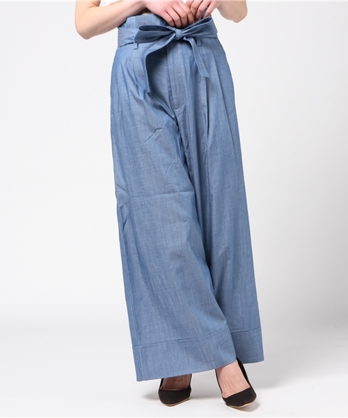 COLONY 2139（コロニートゥーワンスリーナイン）の「ライトデニム裾ターンバックワイドパンツ（デニムパンツ・レディース・ブルー/ネイビー・MEDIUM/SMALL）」の12枚目の写真