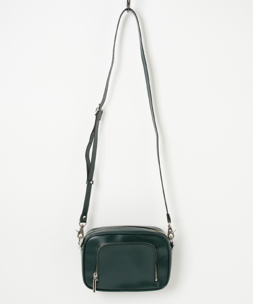 city(シティ)の「【CITY】バイカラーショルダーBAG(ショルダーバッグ・レディース・ブラック/グリーン・FREE)」の2枚目の写真