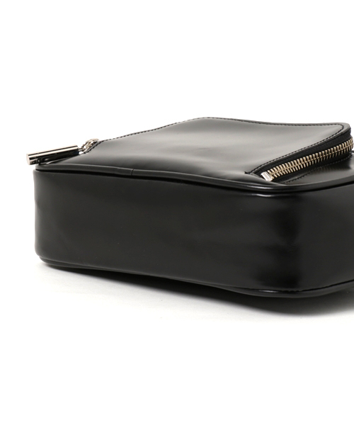 city(シティ)の「【CITY】バイカラーショルダーBAG(ショルダーバッグ・レディース・ブラック/グリーン・FREE)」の4枚目の写真