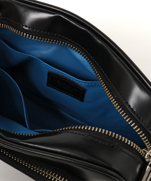 city(シティ)の「【CITY】バイカラーショルダーBAG(ショルダーバッグ・レディース・ブラック/グリーン・FREE)」の6枚目の写真