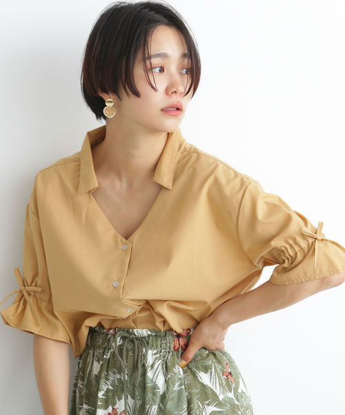 FREE'S MART（フリーズマート）の「キャンディースリーブＶネックシャツ（シャツ/ブラウス・レディース・ホワイト/ホワイト系その他/ベージュ/ダークネイビー・FREE）」の3枚目の写真