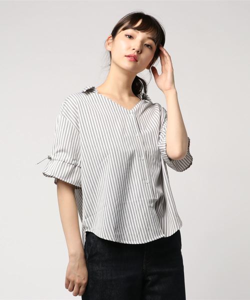 FREE'S MART（フリーズマート）の「キャンディースリーブＶネックシャツ（シャツ/ブラウス・レディース・ホワイト/ホワイト系その他/ベージュ/ダークネイビー・FREE）」の18枚目の写真