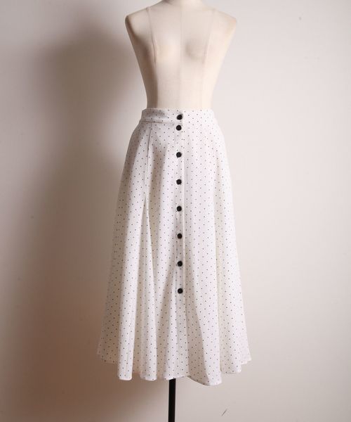 tocco closet(トッコ クローゼット)の「前ボタンドットプリントボリュームマキシスカート(スカート・レディース・ブラック/オフホワイト・M)」の10枚目の写真