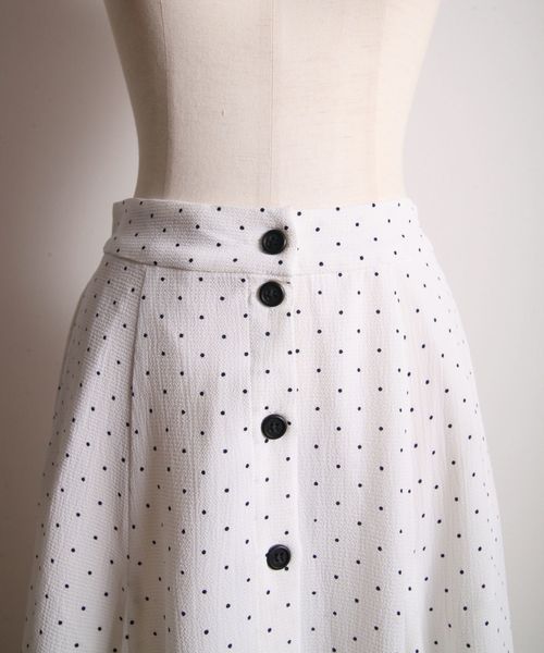 tocco closet(トッコ クローゼット)の「前ボタンドットプリントボリュームマキシスカート(スカート・レディース・ブラック/オフホワイト・M)」の14枚目の写真