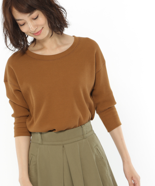 LAKOLE（ラコレ）の「TCワッフル7分袖プルオーバー / LAKOLE（Tシャツ/カットソー・レディース・ブラック/ブラウン/レッド/オフホワイト/グリーン/ブラウン系その他・SMALL/MEDIUM）」の4枚目の写真