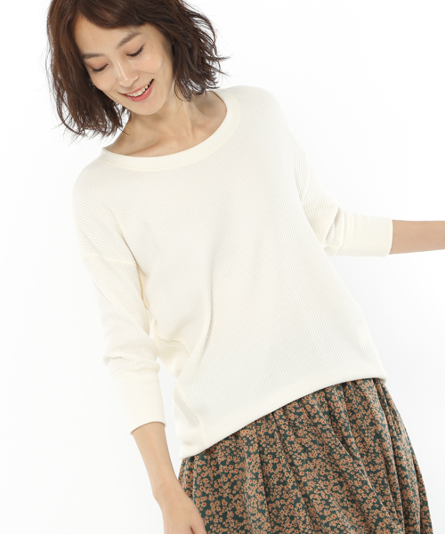 LAKOLE（ラコレ）の「TCワッフル7分袖プルオーバー / LAKOLE（Tシャツ/カットソー・レディース・ブラック/ブラウン/レッド/オフホワイト/グリーン/ブラウン系その他・SMALL/MEDIUM）」の2枚目の写真