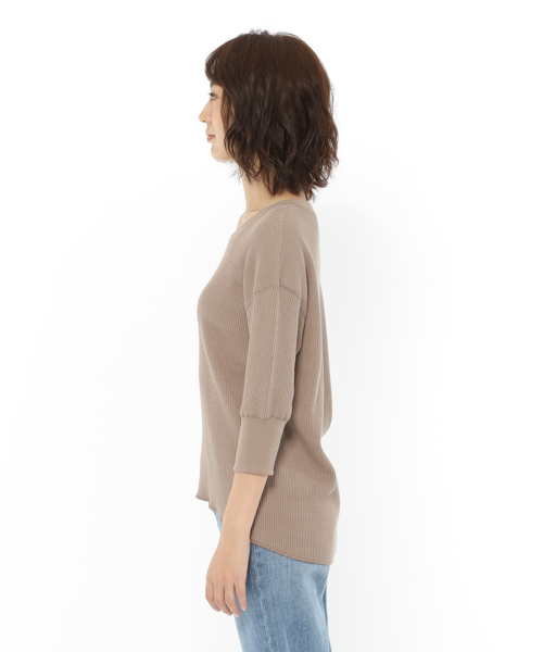 LAKOLE（ラコレ）の「TCワッフル7分袖プルオーバー / LAKOLE（Tシャツ/カットソー・レディース・ブラック/ブラウン/レッド/オフホワイト/グリーン/ブラウン系その他・SMALL/MEDIUM）」の16枚目の写真