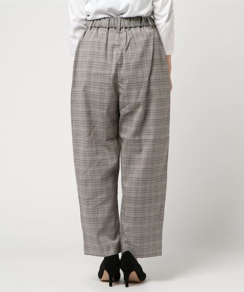 LBC（エルビーシー）の「チェックワイドテーパードパンツ（その他パンツ・レディース・オフホワイト/チャコールグレー・M/L）」の4枚目の写真