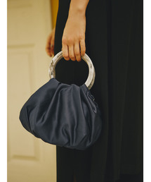 TRUNC 88�i�g�����N�G�C�e�B�[�G�C�g�j�́uMarble Handle Satin bag�i�n���h�o�b�O�j�v