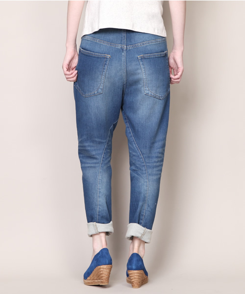 Another Edition（アナザーエディション）の「AE[A]ﾘｯﾀｲCUTTING ﾆｯﾄDNM ◆（デニムパンツ・レディース・ネイビー/コバルトブルー・SMALL/MEDIUM）」の4枚目の写真