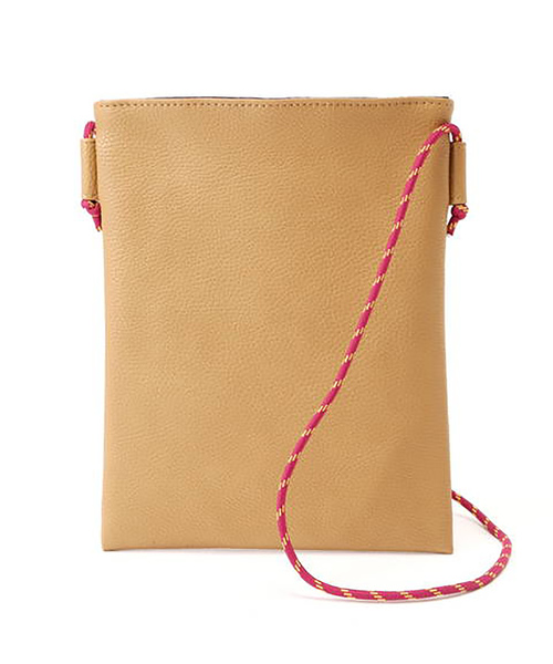 FREE'S MART（フリーズマート）の「ロープサコッシュ（ショルダーバッグ・レディース・ブラック/ベージュ/ライトグリーン・ﾌﾘ-）」の2枚目の写真