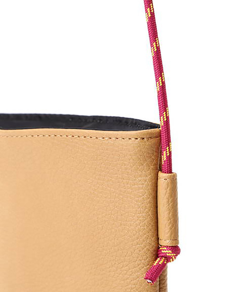 FREE'S MART（フリーズマート）の「ロープサコッシュ（ショルダーバッグ・レディース・ブラック/ベージュ/ライトグリーン・ﾌﾘ-）」の7枚目の写真