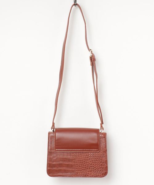 florist（フローリスト）の「クロコ調スクエアフラップショルダーバッグ（ショルダーバッグ・レディース・ブラック/キャメル/ワイン・FREE）」の4枚目の写真