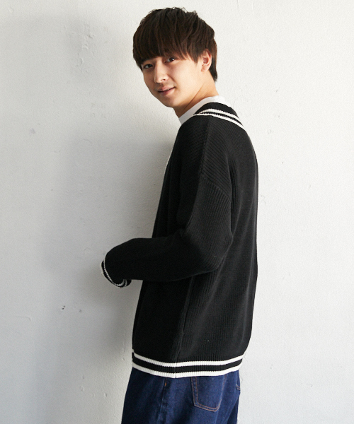 PairPair（ペアペア）の「チルデンＶネックニットプルオーバー（ニット/セーター・メンズ・ブラック/ライトベージュ・FREE）」の8枚目の写真