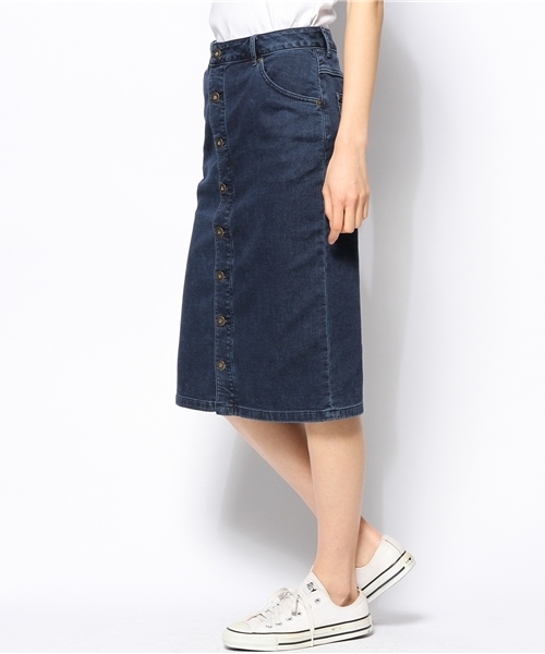 Ray BEAMS（レイビームス）の「◎Ray BEAMS / フロントボタン デニムタイトスカート（スカート・レディース・ブルー系その他/その他1・1/0）」の3枚目の写真