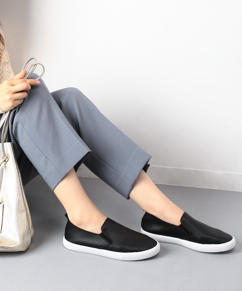LUGG NAGG(ラグナグ)の「ソフト素材スリッポン(スリッポン・レディース・ホワイト系その他/シルバー/ブロンズ/ブラック系その他/ブラック/シルバー系その他/ホワイト・23.0cm/23.5cm/24.0cm/24.5cm/L/LL/M/S)」の13枚目の写真