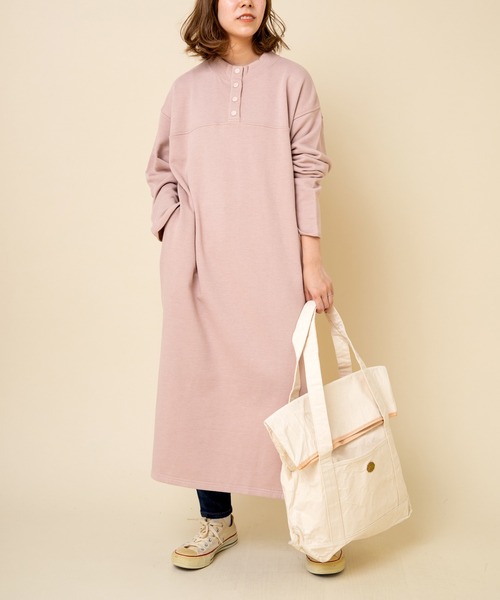 RNA-N（アールエヌエーエヌ）の「M1194 ソフト裏毛ハーフボタンワンピース（ワンピース・レディース・ダークブラウン/オフホワイト/ピンク・MEDIUM）」の3枚目の写真