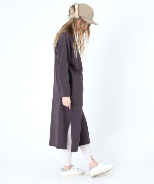 RNA-N（アールエヌエーエヌ）の「M1194 ソフト裏毛ハーフボタンワンピース（ワンピース・レディース・ダークブラウン/オフホワイト/ピンク・MEDIUM）」の4枚目の写真