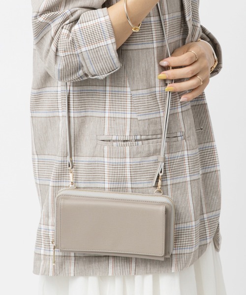kalie.(カリエ)の「【Emma】3way ウォレット ショルダーバッグ ハンドバッグ(ショルダーバッグ・レディース・グレイッシュベージュ/ブラック/ネイビー・ONE SIZE)」の2枚目の写真