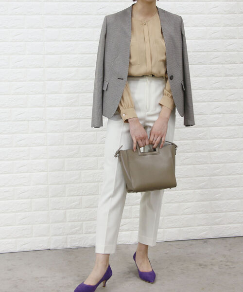 NOLLEY’S Sophi（ノーリーズソフィ）の「[新色追加]サキソニーパンツ（その他パンツ・レディース・ライトグレー/ネイビー/オフホワイト/キャメル/ブラック・40/38/36/34）」の10枚目の写真