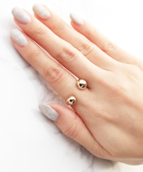 florist(フローリスト)の「【2種展開】ボールドなパイプリング(リング・レディース・ゴールド系その他/シルバー系その他/ゴールド系その他2/シルバー系その他2・FREE)」の4枚目の写真