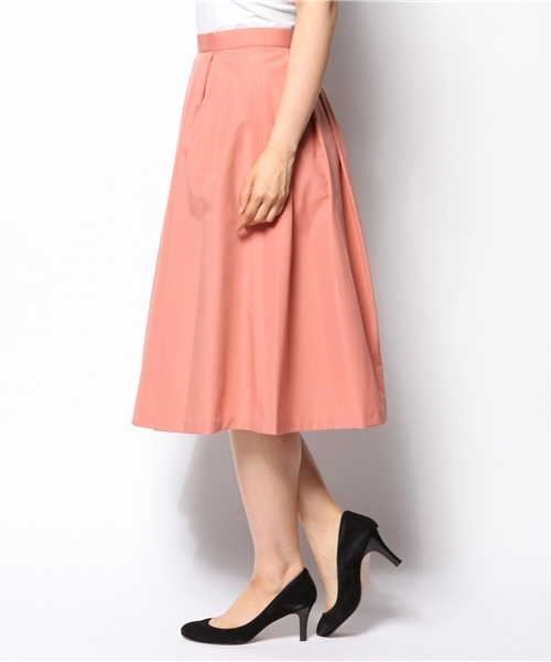 La TOTALITE（ラトータリテ）の「T/Cウェーブミドルフスカート。（スカート・レディース・カーキ/バーガンディー・38/36/40）」の3枚目の写真