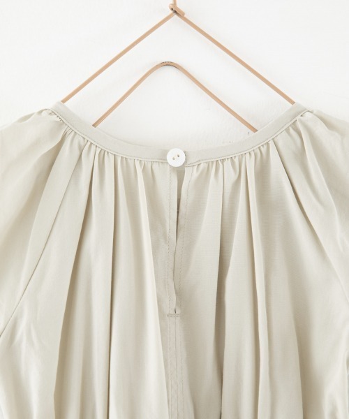 LOWRYS FARM(ローリーズファーム)の「ギャザーワンピース 890386(ワンピース・キッズ・アイボリー/ブラック/グリーン・MEDIUM/LARGE/X-LARGE)」の8枚目の写真